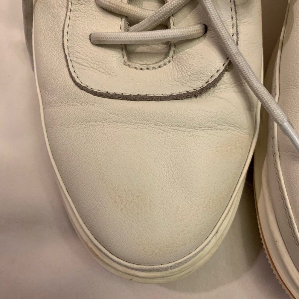 Gucci Leather Sneakers - Picture 4 of 15